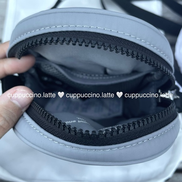 🍁 NWT🇨🇦RARE Lululemon Team Canada 22 Future Legacy Crossbody Bag - Rhino Grey - Picture 7 of 10